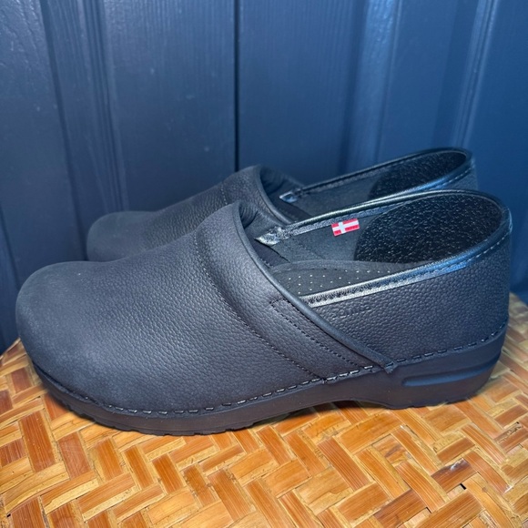NWOB SANITA Professional Textured Oiled Clogs Leather Black EU 41/10 *never worn - Picture 5 of 11